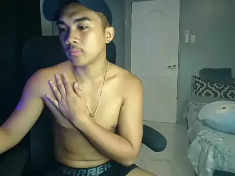 Scarletbx – webcam model profile photo Image 3