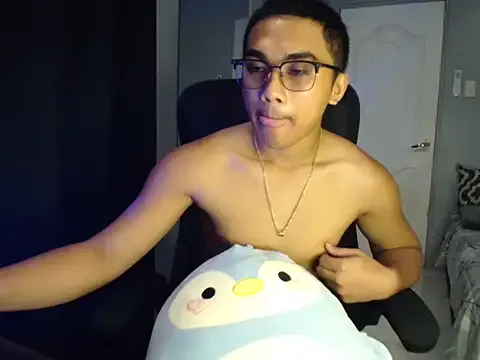 Scarletbx – webcam model profile photo Image 4