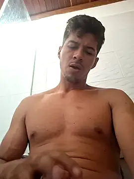 Yui-Ch – webcam model profile photo Image 4