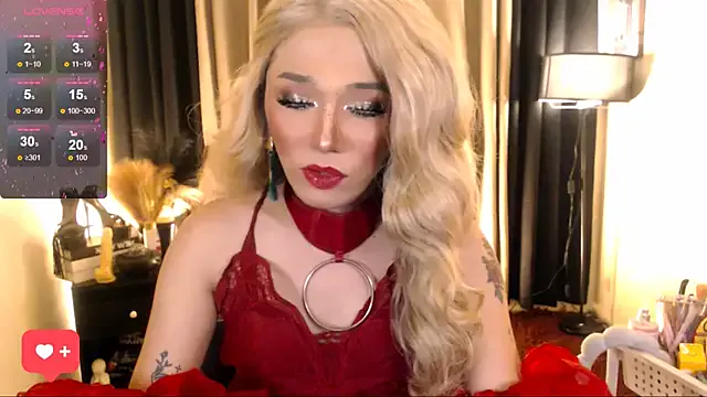 roouse – webcam model profile photo Image 17