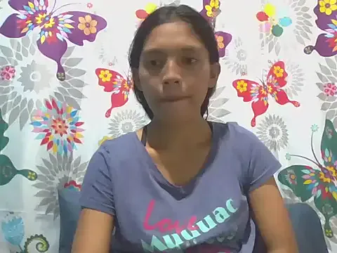 maataaan – webcam model profile photo Image 12