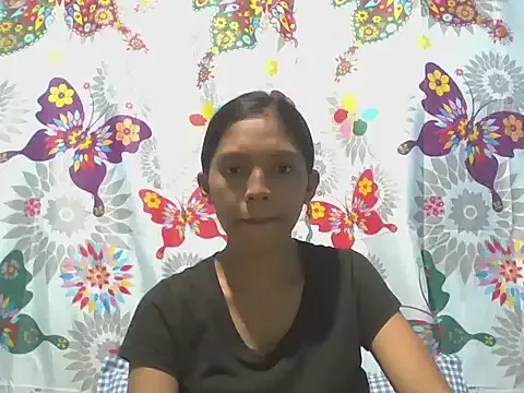 maataaan – webcam model profile photo Image 8
