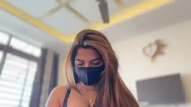 melanny10 – webcam model profile photo Image 8