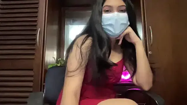  – webcam model profile photo Image 12