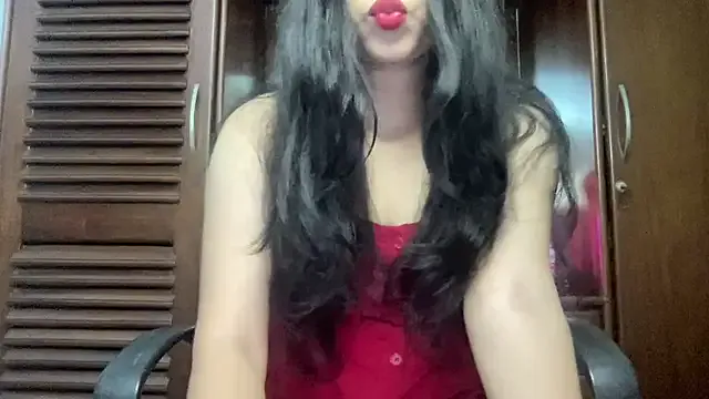 – webcam model profile photo Image 13