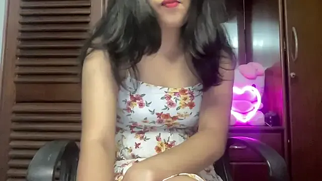 Awesomelusty – webcam model profile photo Image 16