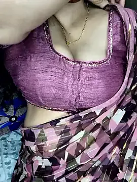 mikuserafini – webcam model profile photo Image 12