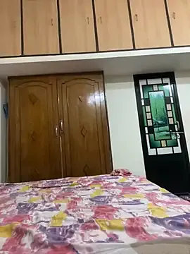 hina_porn – webcam model profile photo Image 7