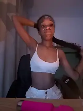 Mia--meow – webcam model profile photo Image 2