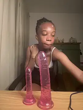 Mia--meow – webcam model profile photo Image 9