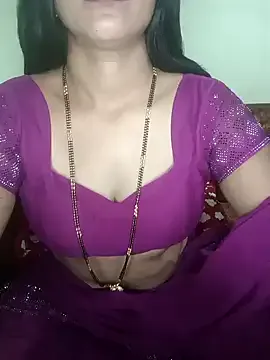 Sofiyaa_39 – webcam model profile photo Image 17