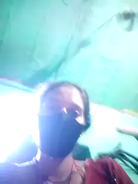 IORio2 – webcam model profile photo Image 4