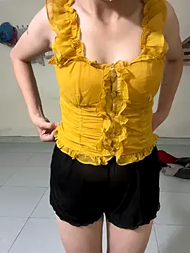 AriaXFlirt – webcam model profile photo Image 2