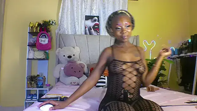 roouse – webcam model profile photo Image 9