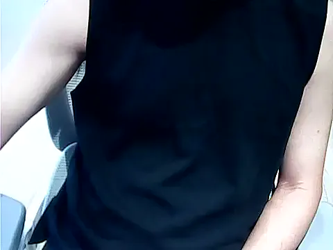 zui_lu – webcam model profile photo Image 7