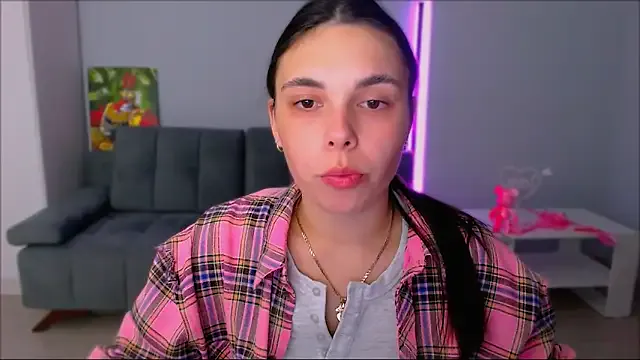 Megu_Melon – webcam model profile photo Image 13