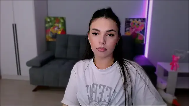 Megu_Melon – webcam model profile photo Image 4