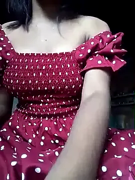 Yui-Ch – webcam model profile photo Image 5