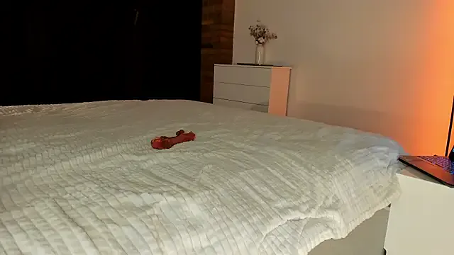 Mia--meow – webcam model profile photo Image 19