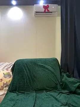 Nonchan_ – webcam model profile photo Image 11