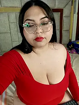 seraphine23 – webcam model profile photo Image 11