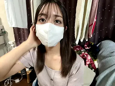 Yui-Ch – webcam model profile photo Image 3