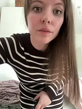 Mia--meow – webcam model profile photo Image 4