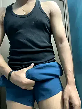  – webcam model profile photo Image 18