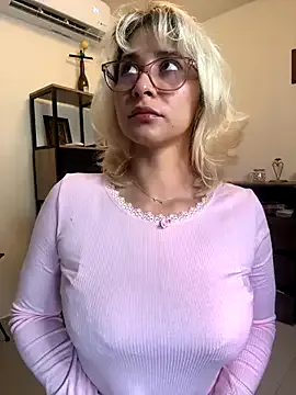 dirtypub – webcam model profile photo Image 10