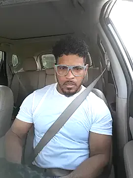  – webcam model profile photo Image 10