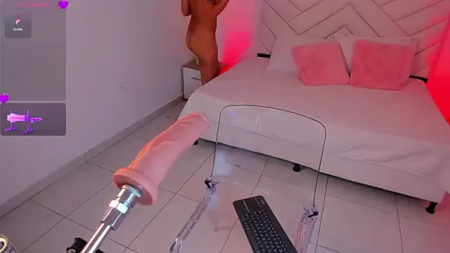 Stellafotzbella – webcam model profile photo Image 13