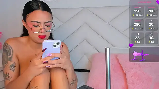 Stellafotzbella – webcam model profile photo Image 2