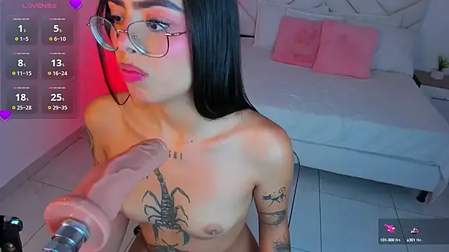 Stellafotzbella – webcam model profile photo Image 7