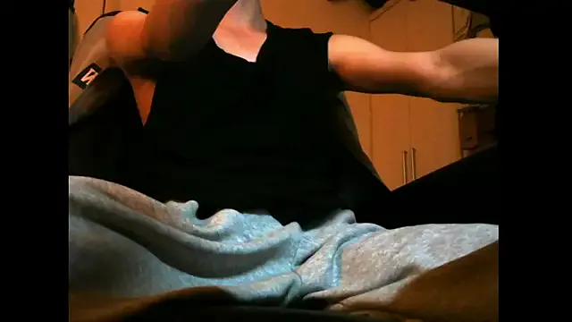 Awesomelusty – webcam model profile photo Image 19