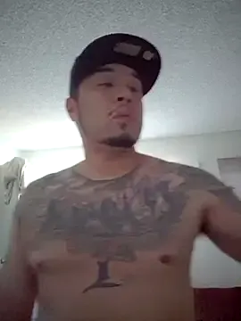 roouse – webcam model profile photo Image 4