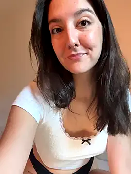 Mia--meow – webcam model profile photo Image 4