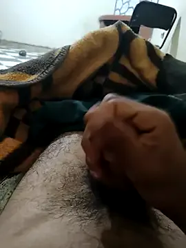 _Alicee_1 – webcam model profile photo Image 3