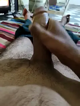 _Alicee_1 – webcam model profile photo Image 8