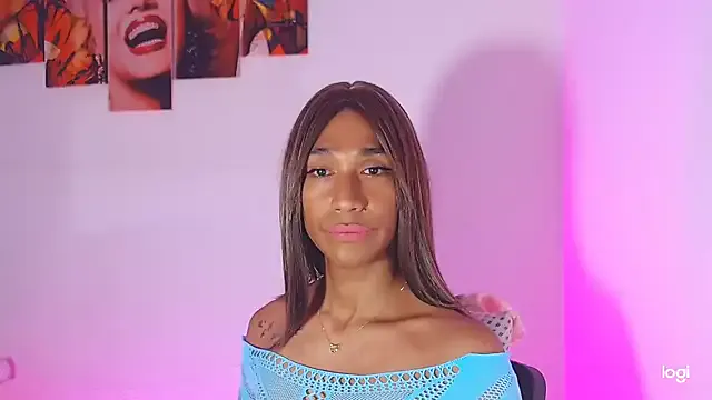 July_Terner – webcam model profile photo Image 8