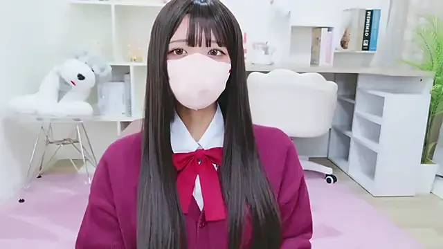 Yui-Ch – webcam model profile photo Image 12