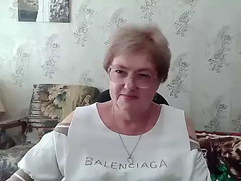  – webcam model profile photo Image 3