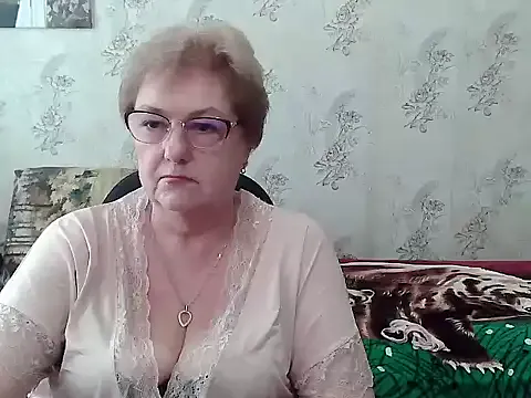  – webcam model profile photo Image 5