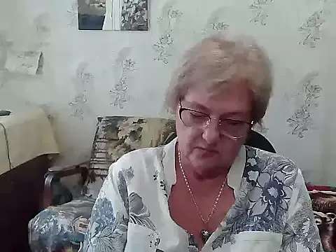  – webcam model profile photo Image 8