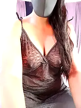 roouse – webcam model profile photo Image 10