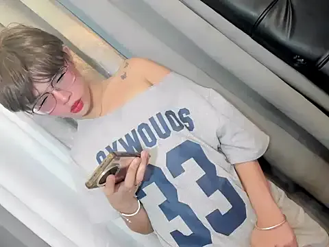 girlhentaiorgasmic – webcam model profile photo Image 10