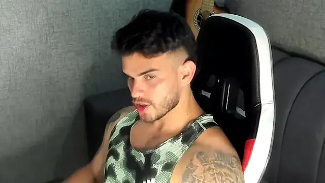 NANA_7 – webcam model profile photo Image 2