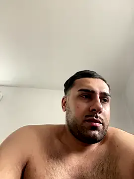 roouse – webcam model profile photo Image 7