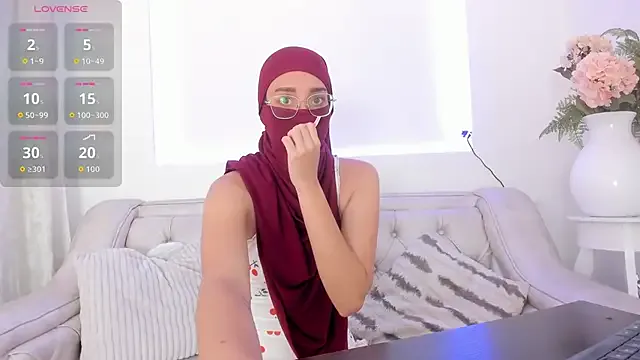 Dalou3a-69 – webcam model profile photo Image 3