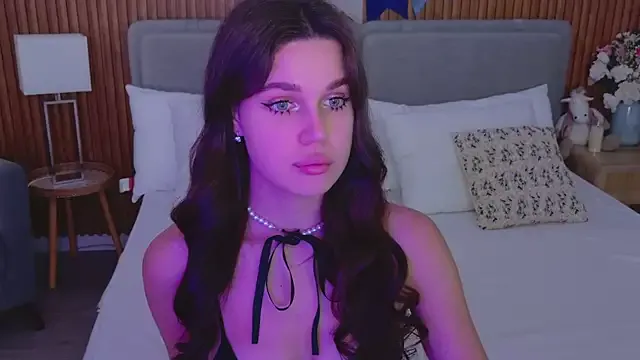 Nonchan_ – webcam model profile photo Image 19