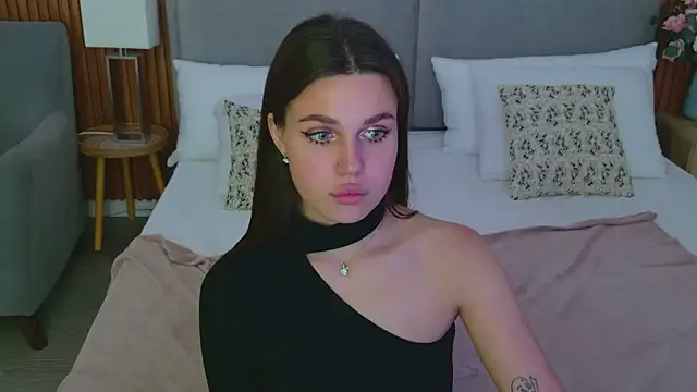 Nonchan_ – webcam model profile photo Image 7